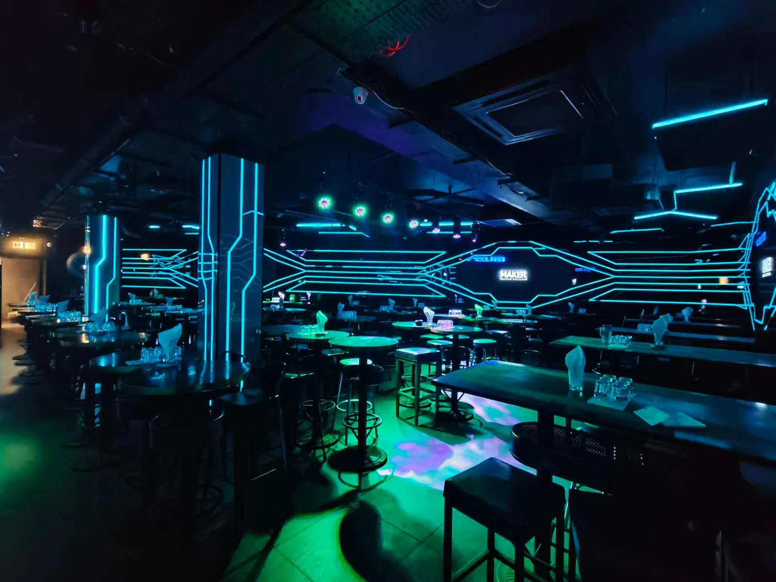 Chin Woo Men bar interior